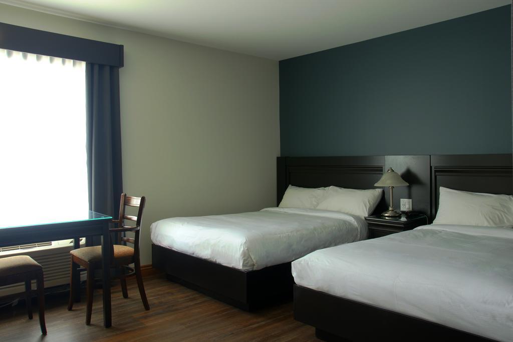 Hotel Le Montagnais Chicoutimi Exterior foto