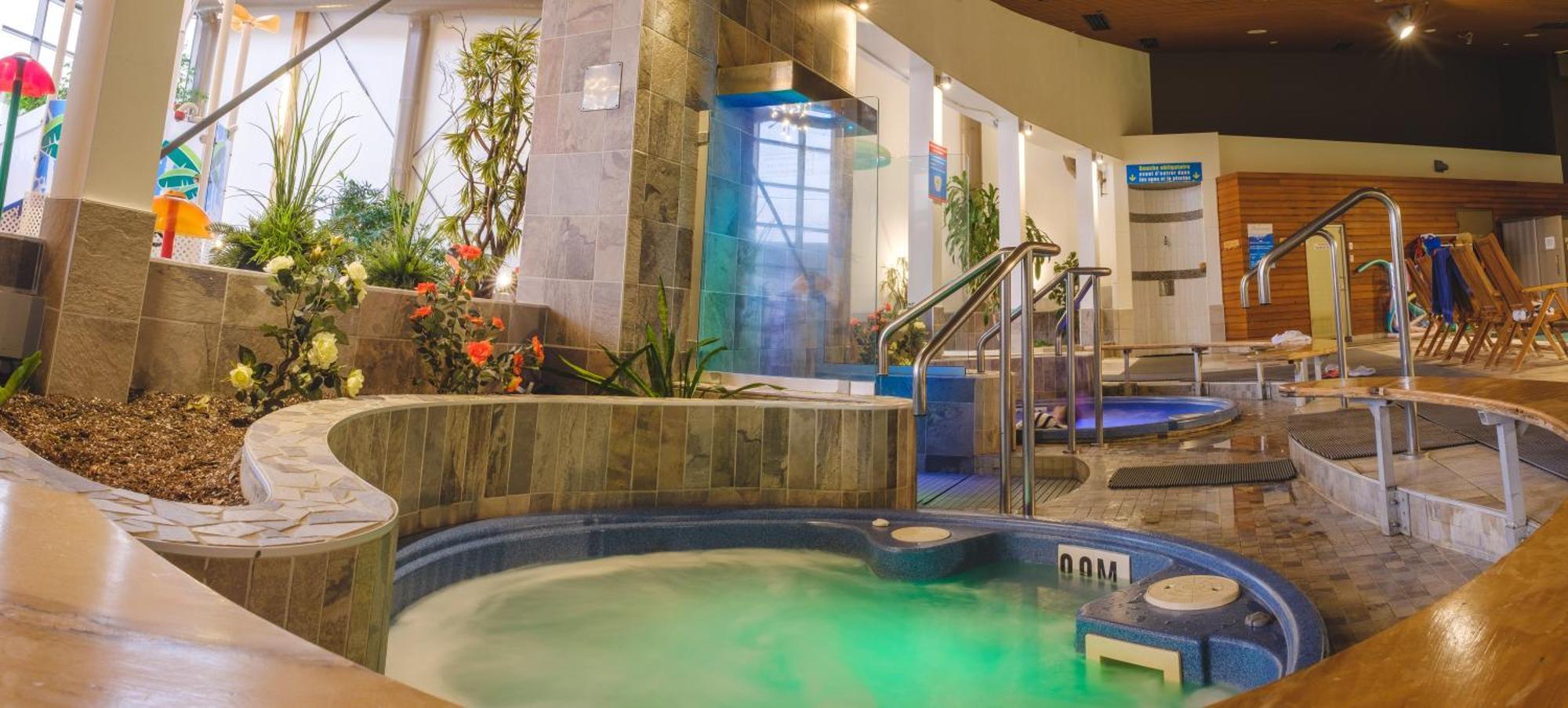 Hotel Le Montagnais Chicoutimi Exterior foto