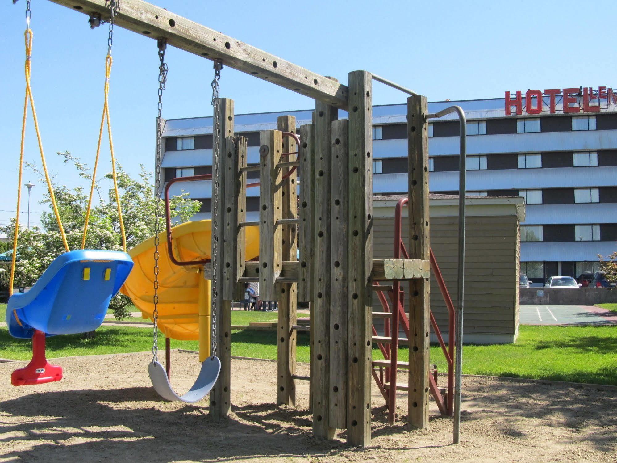 Hotel Le Montagnais Chicoutimi Exterior foto